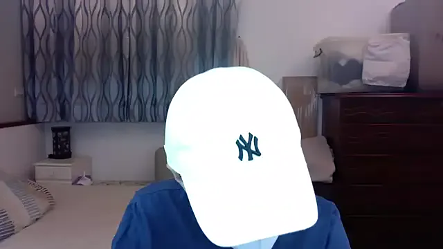 Youlalia – webcam model profile photo Image 3