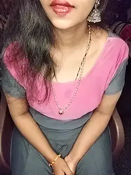 Scarlett – webcam model profile photo Image 2