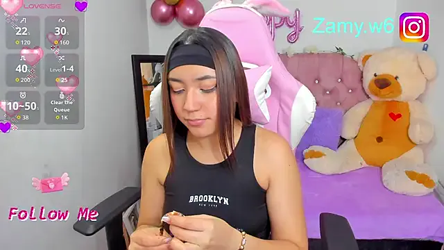 Dolce – webcam model profile photo Image 15