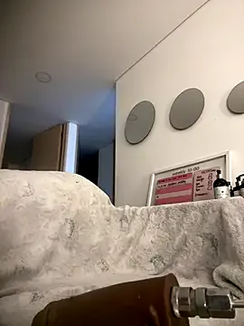 Dolce – webcam model profile photo Image 17