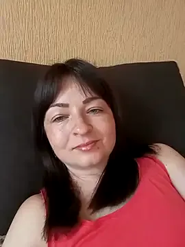 Raisa – webcam model profile photo Image 10