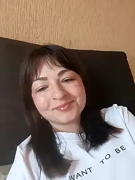 Raisa – webcam model profile photo Image 11