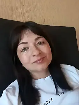 Raisa – webcam model profile photo Image 16