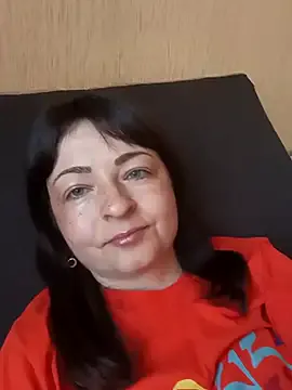 Raisa – webcam model profile photo Image 7