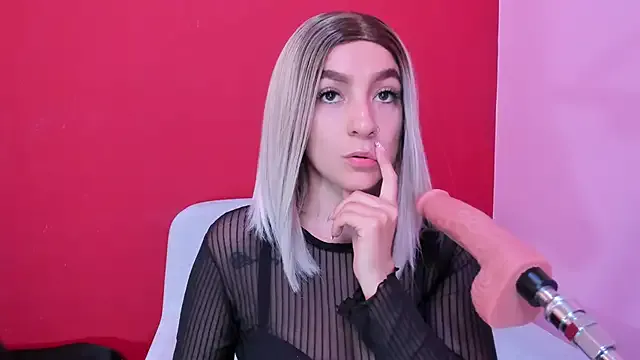 shiny-lily – webcam model profile photo Image 6