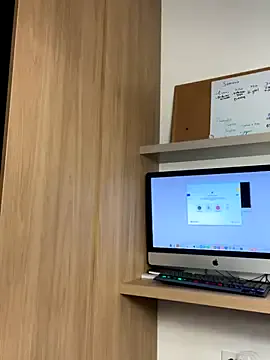 HaleyLyon – webcam model profile photo Image 16