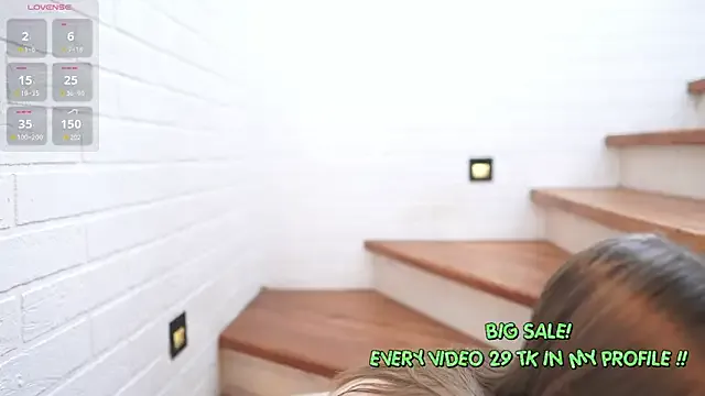 IvyStuart – webcam model profile photo Image 5