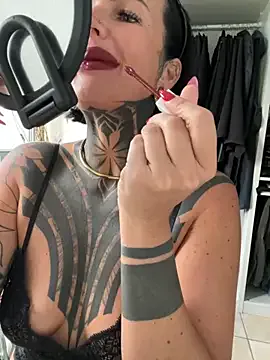 CristinaRous – webcam model profile photo Image 18