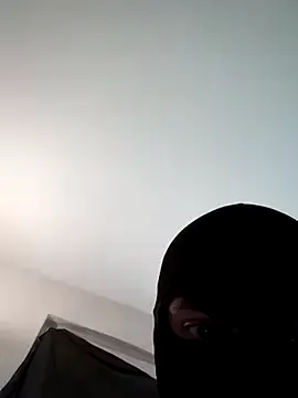 AishaHart – webcam model profile photo Image 11