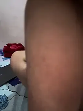 KateGale – webcam model profile photo Image 14