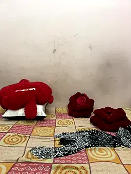 KateGale – webcam model profile photo Image 4