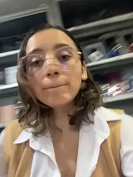 V-Hot-Sweti – webcam model profile photo Image 13