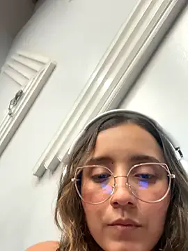 V-Hot-Sweti – webcam model profile photo Image 15