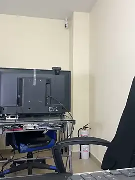 V-Hot-Sweti – webcam model profile photo Image 3