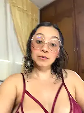 V-Hot-Sweti – webcam model profile photo Image 4