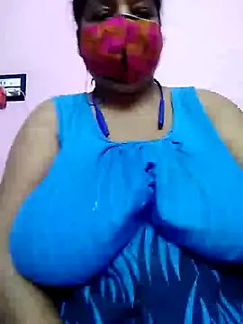 Raisa – webcam model profile photo Image 8