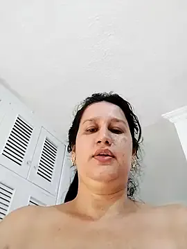 dirtypub – webcam model profile photo Image 6