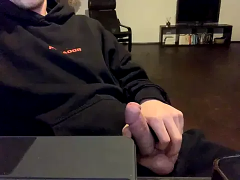 nide_xiaogou – webcam model profile photo Image 18