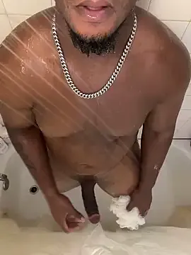 KateGale – webcam model profile photo Image 6