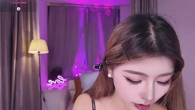 JessieLiu – webcam model profile photo Image 14