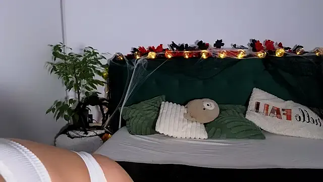 -SweetDi- – webcam model profile photo Image 19