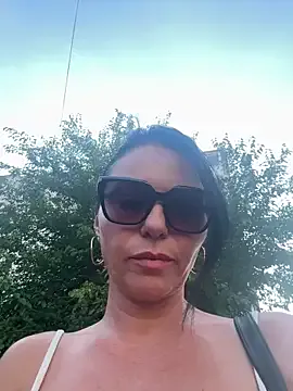 SonY_CaM – webcam model profile photo Image 12