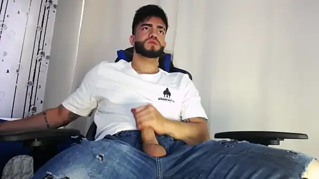 OneInAMillionXXX – webcam model profile photo Image 15