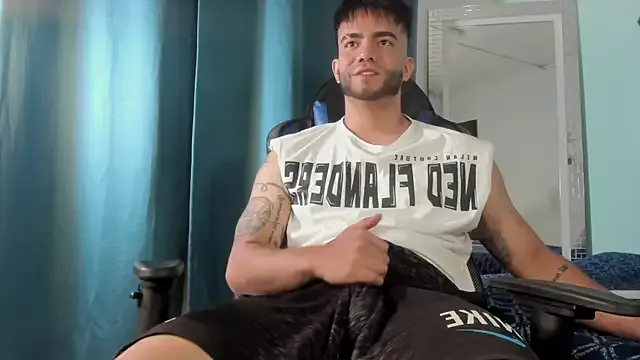 OneInAMillionXXX – webcam model profile photo Image 3