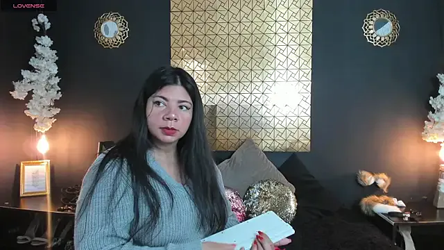 EwaBrown – webcam model profile photo Image 2