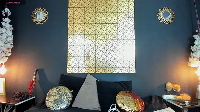 EwaBrown – webcam model profile photo Image 6