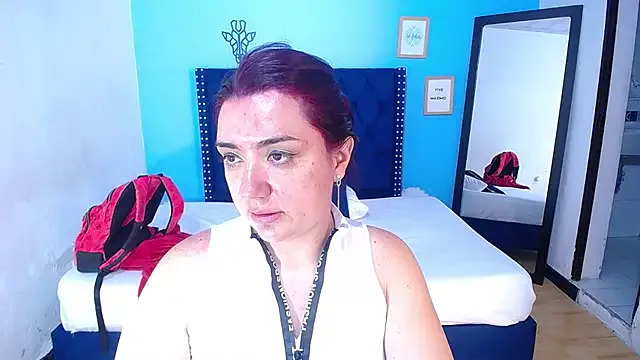 p6w_official – webcam model profile photo Image 17