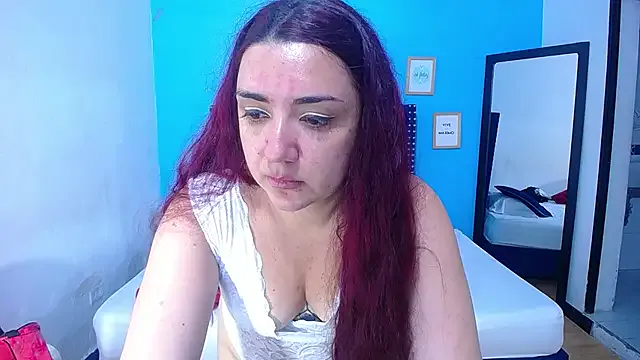 p6w_official – webcam model profile photo Image 6