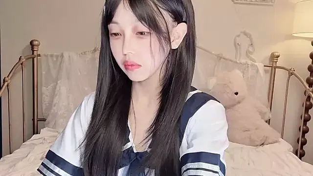 PollyElfi – webcam model profile photo Image 14