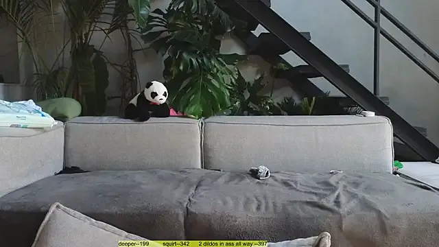 LilaSolace – webcam model profile photo Image 15