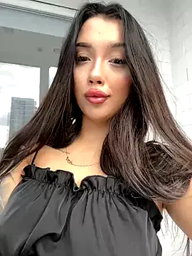 Bllowjoyy – webcam model profile photo Image 2