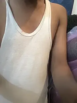 maataaan – webcam model profile photo Image 10