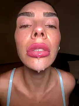 SallyeLeins – webcam model profile photo Image 12