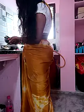 SarithaBroun – webcam model profile photo Image 11