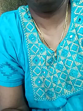 SarithaBroun – webcam model profile photo Image 15