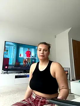 IvyStuart – webcam model profile photo Image 10