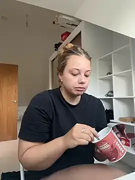 IvyStuart – webcam model profile photo Image 19