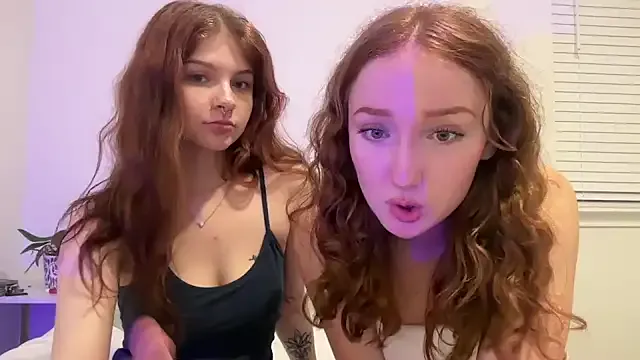 LaraCharm – webcam model profile photo Image 6