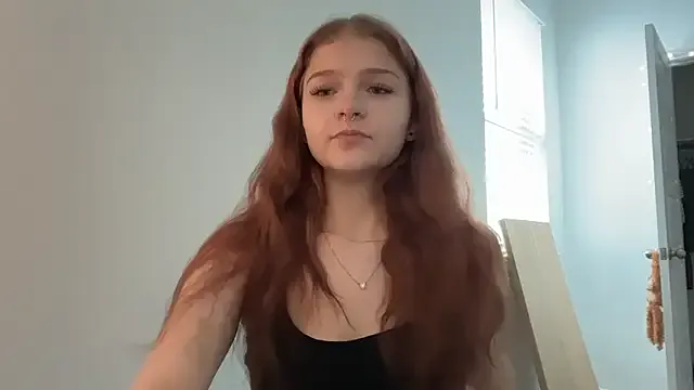 LaraCharm – webcam model profile photo Image 9