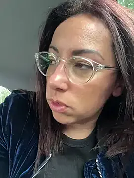 MarylinGlory – webcam model profile photo Image 3