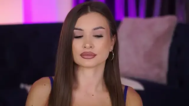 AuroraAngel – webcam model profile photo Image 2