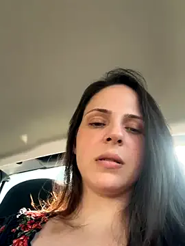 LaraCharm – webcam model profile photo Image 3