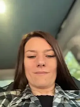 MiraKova – webcam model profile photo Image 10