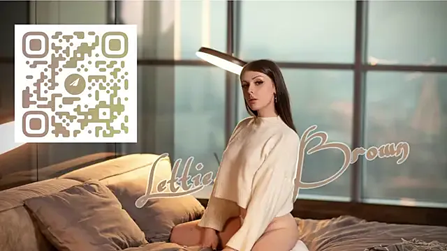 Dolce – webcam model profile photo Image 11