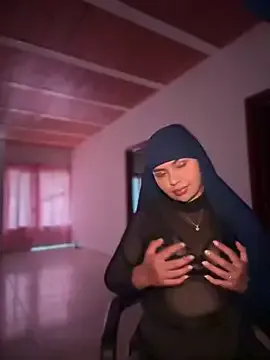 HaleyLyon – webcam model profile photo Image 8