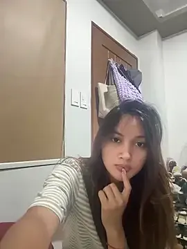 Selenaaaaa- – webcam model profile photo Image 3